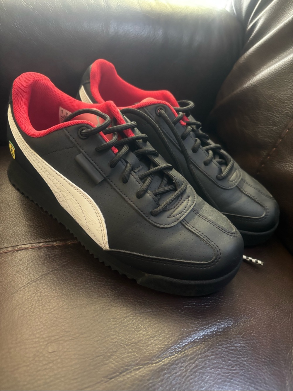 Puma Ferrari Boys (GS) Black Sneakers with White Stripe and Red Lining